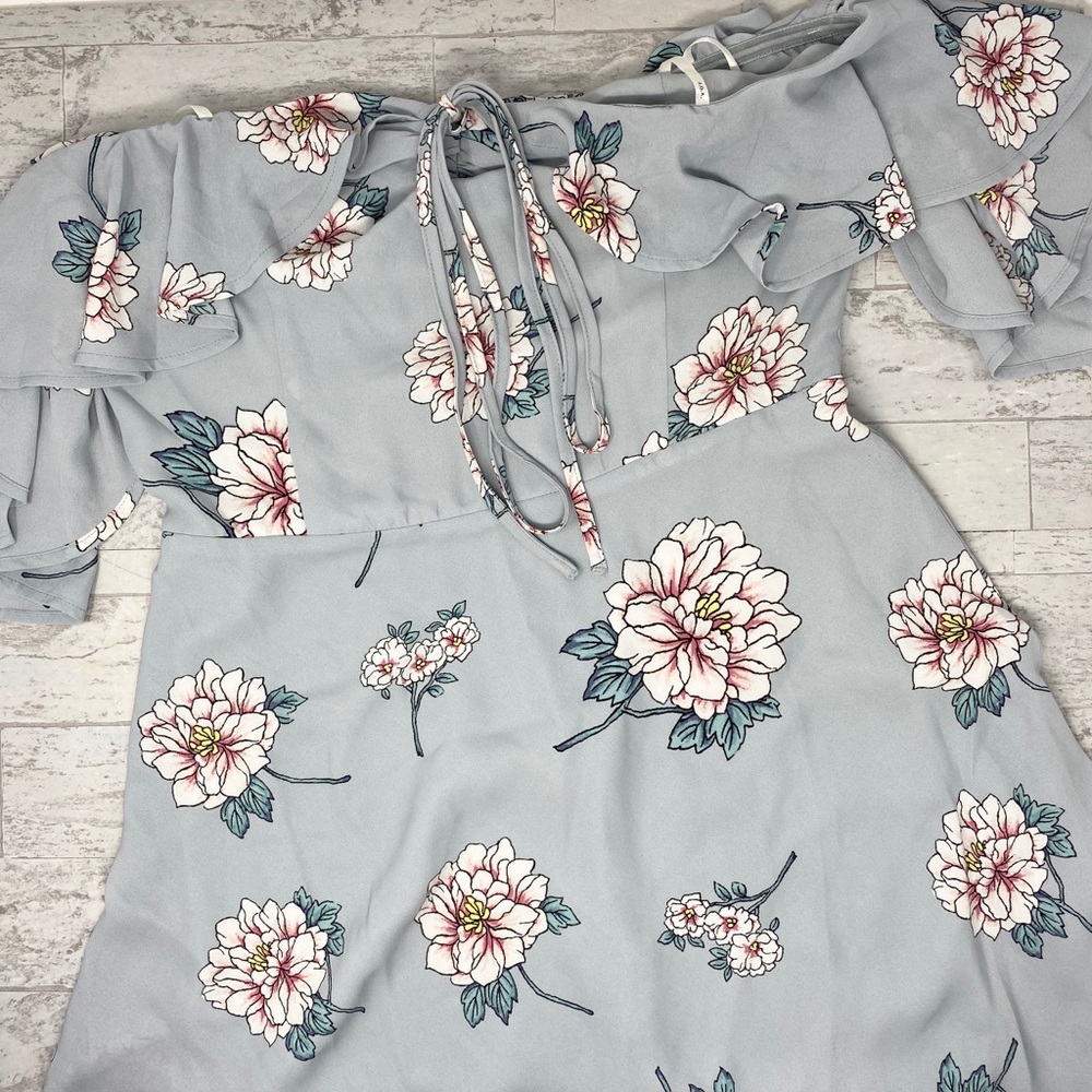 NWT J.O.A Floral Cold Off the Shoulder Mini Dress - Picture 4 of 8